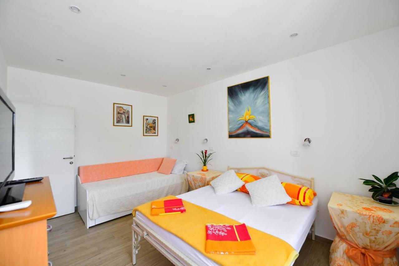 Apartments Bulovic In The Very Center Of 스플리트 외부 사진